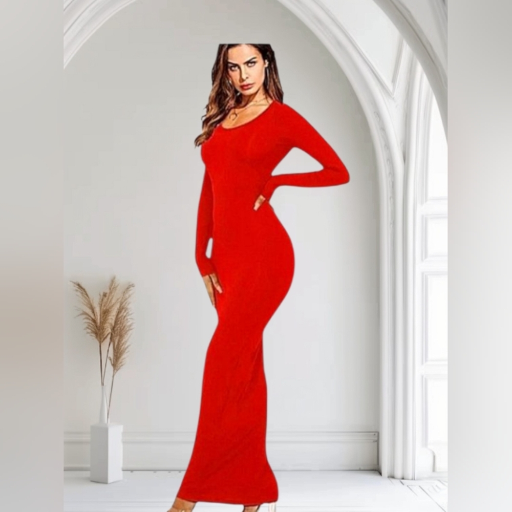 MADE WITH LOVE  RED T SHIRT FITTED BODYCON MAXI NWT SIZE MEDIUM